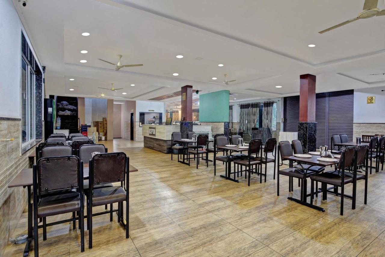 Oyo 48704 Rashi Farms Hotel Hubli Kültér fotó