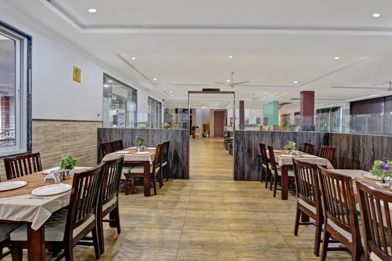 Oyo 48704 Rashi Farms Hotel Hubli Kültér fotó